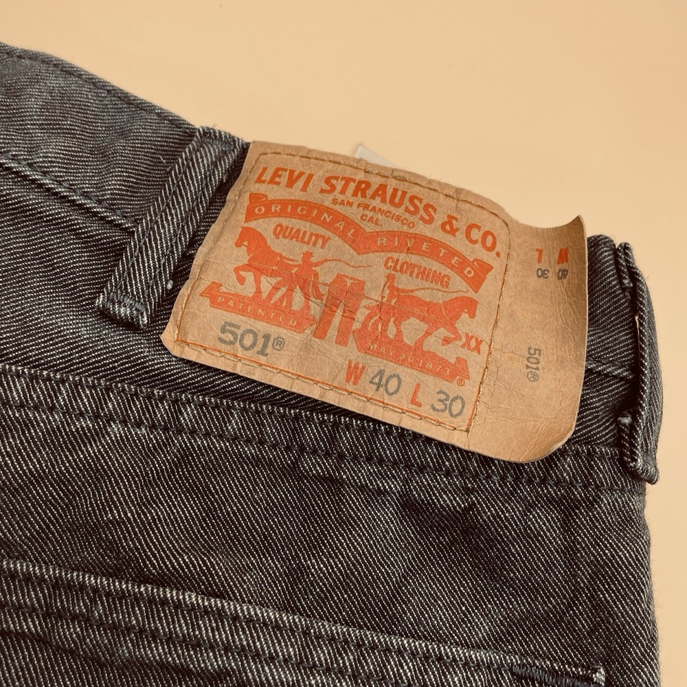 Levis 501 Jeans Size 40x30 (38 X 29) Gray Button Fly Straight Denim Pants - Picture 2 of 10